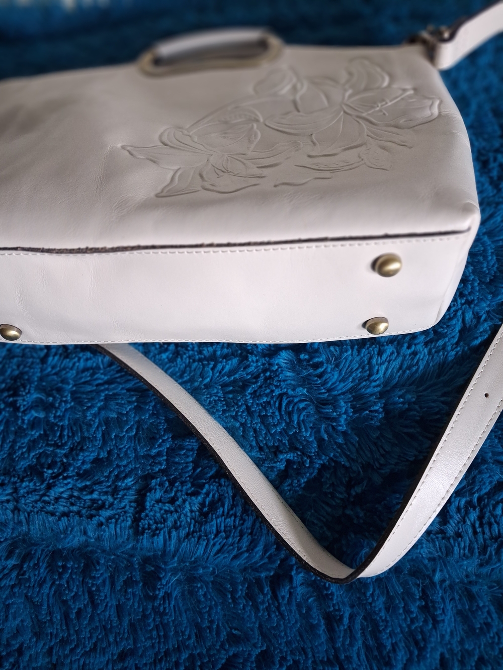Patricia Nash White Floral-Embossed Crossbody Bag - Elegant Women’s Shoulder Bag